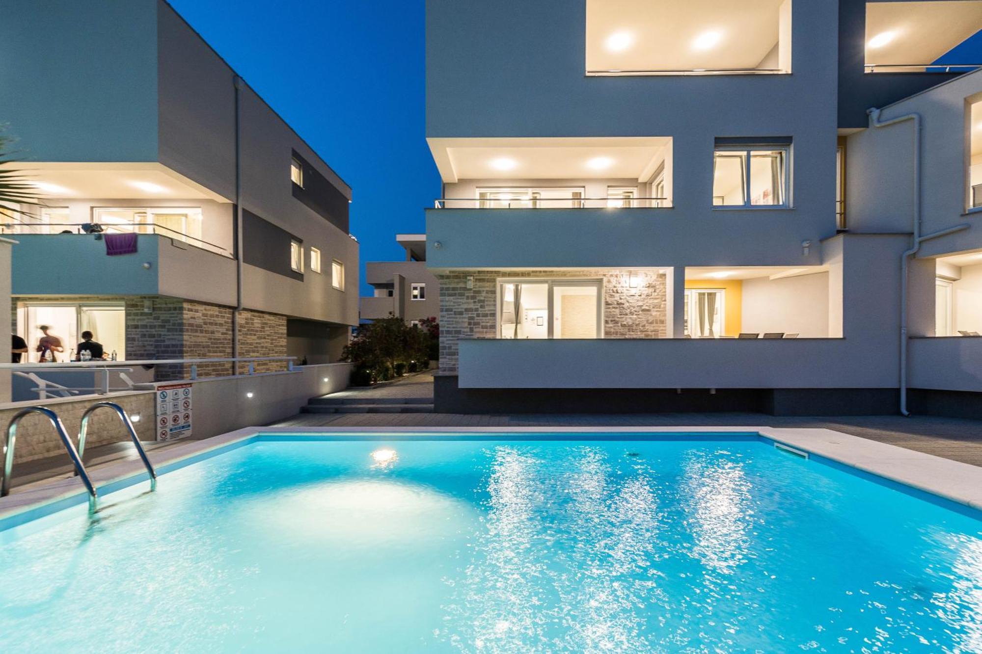 Apartments & Rooms Danivan Pool Villas Novalja Exterior foto